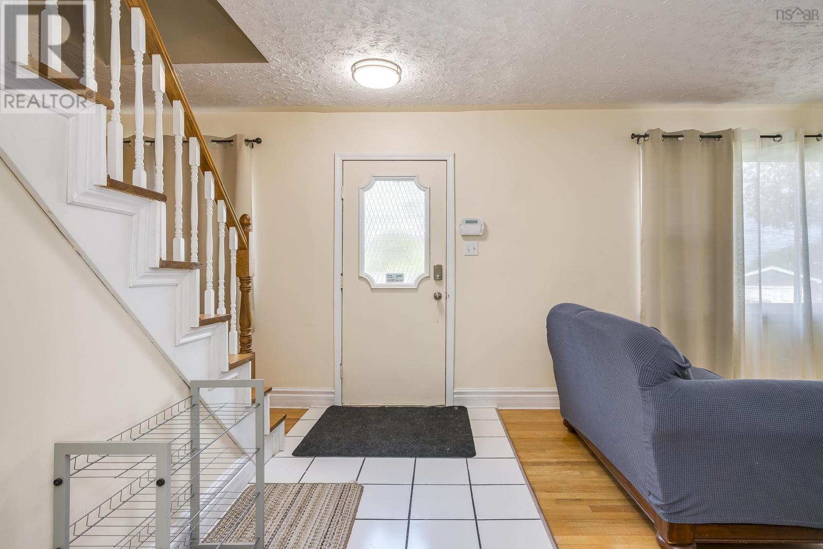 36 Erin Drive, Dartmouth, Nova Scotia  B2W 2B8 - Photo 5 - 202625437