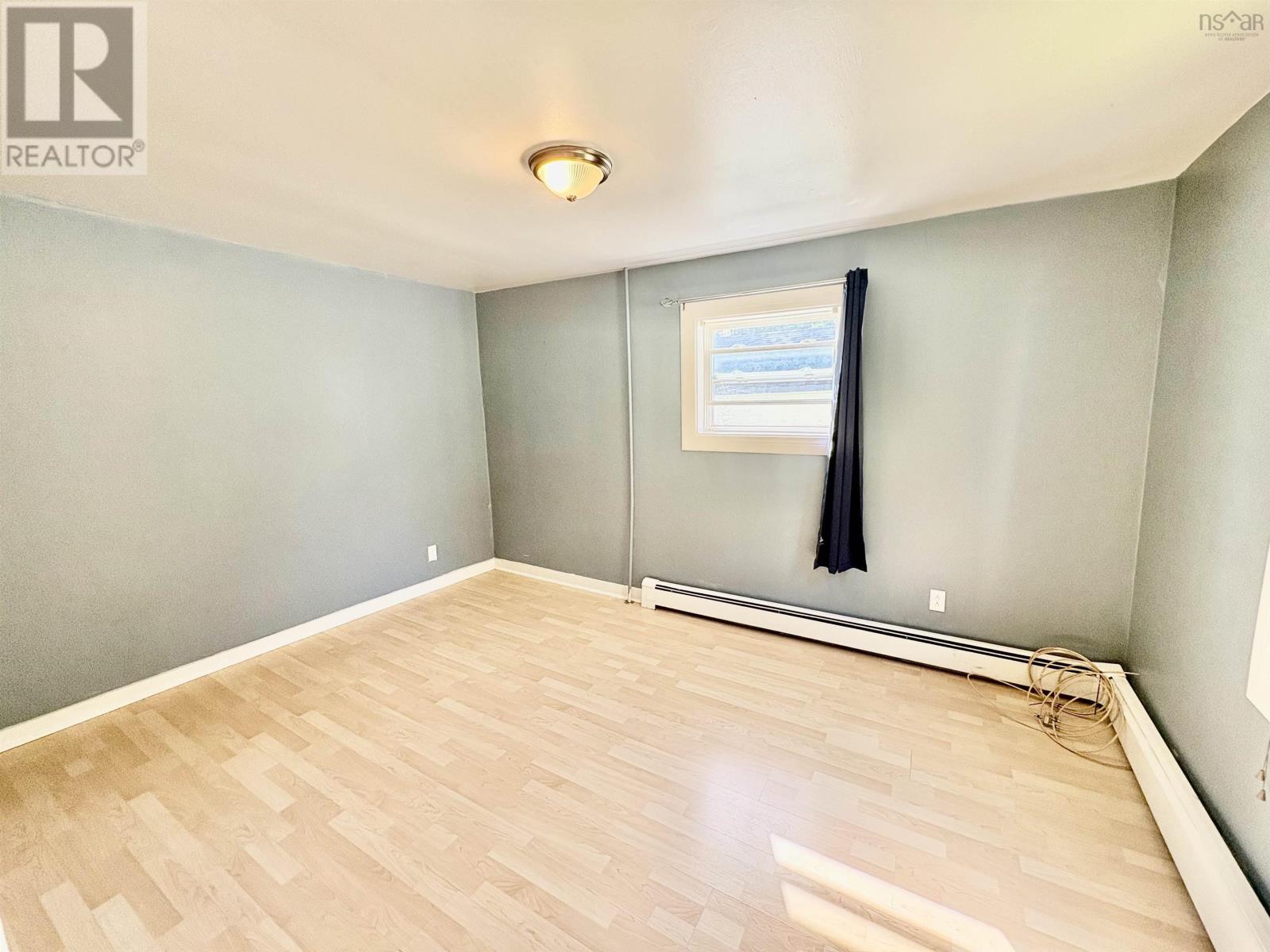 77 High Street, Pictou, Nova Scotia  B0K 1H0 - Photo 3 - 202625453