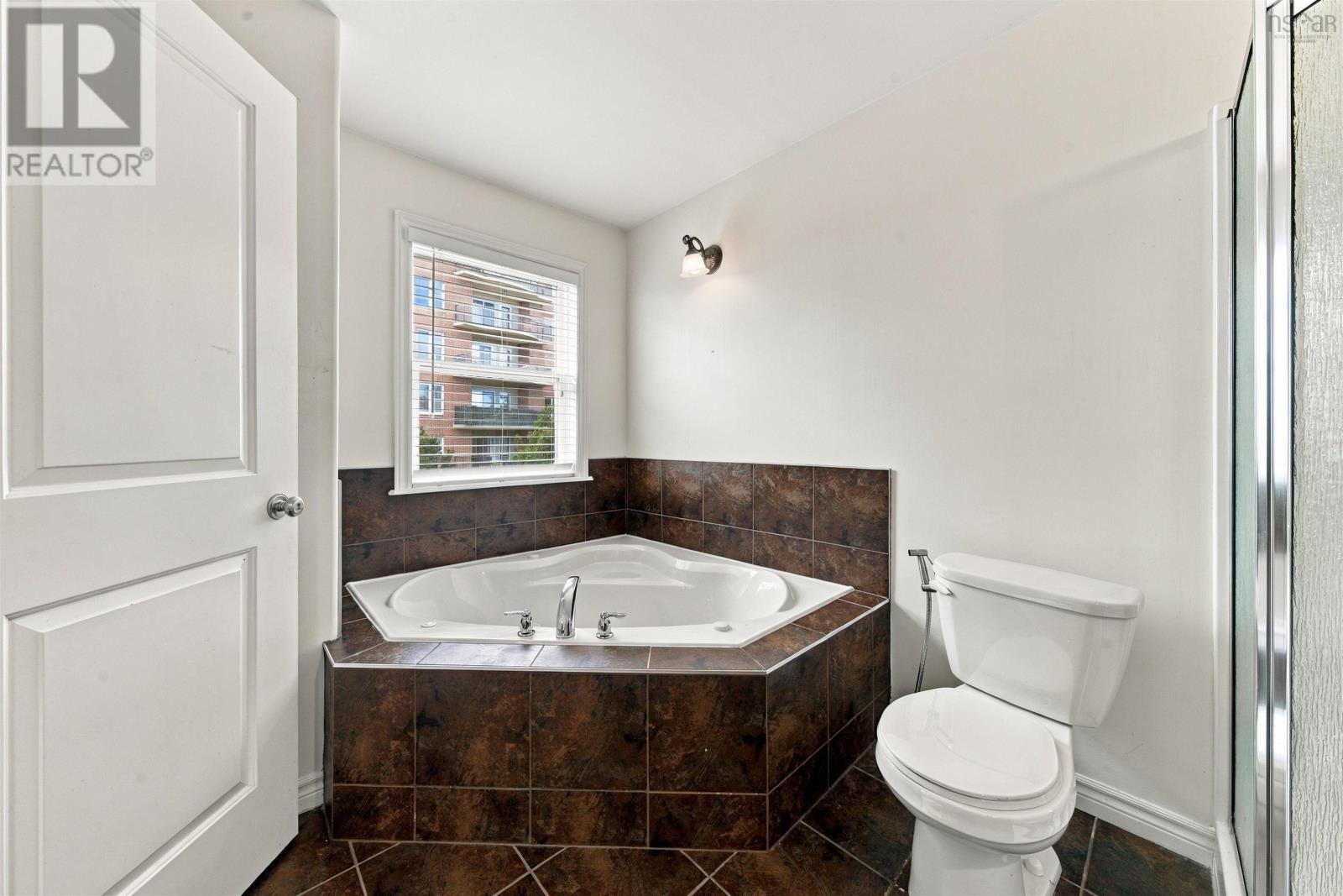 150 Transom Drive, Halifax, Nova Scotia  B3M 4T7 - Photo 34 - 202625460