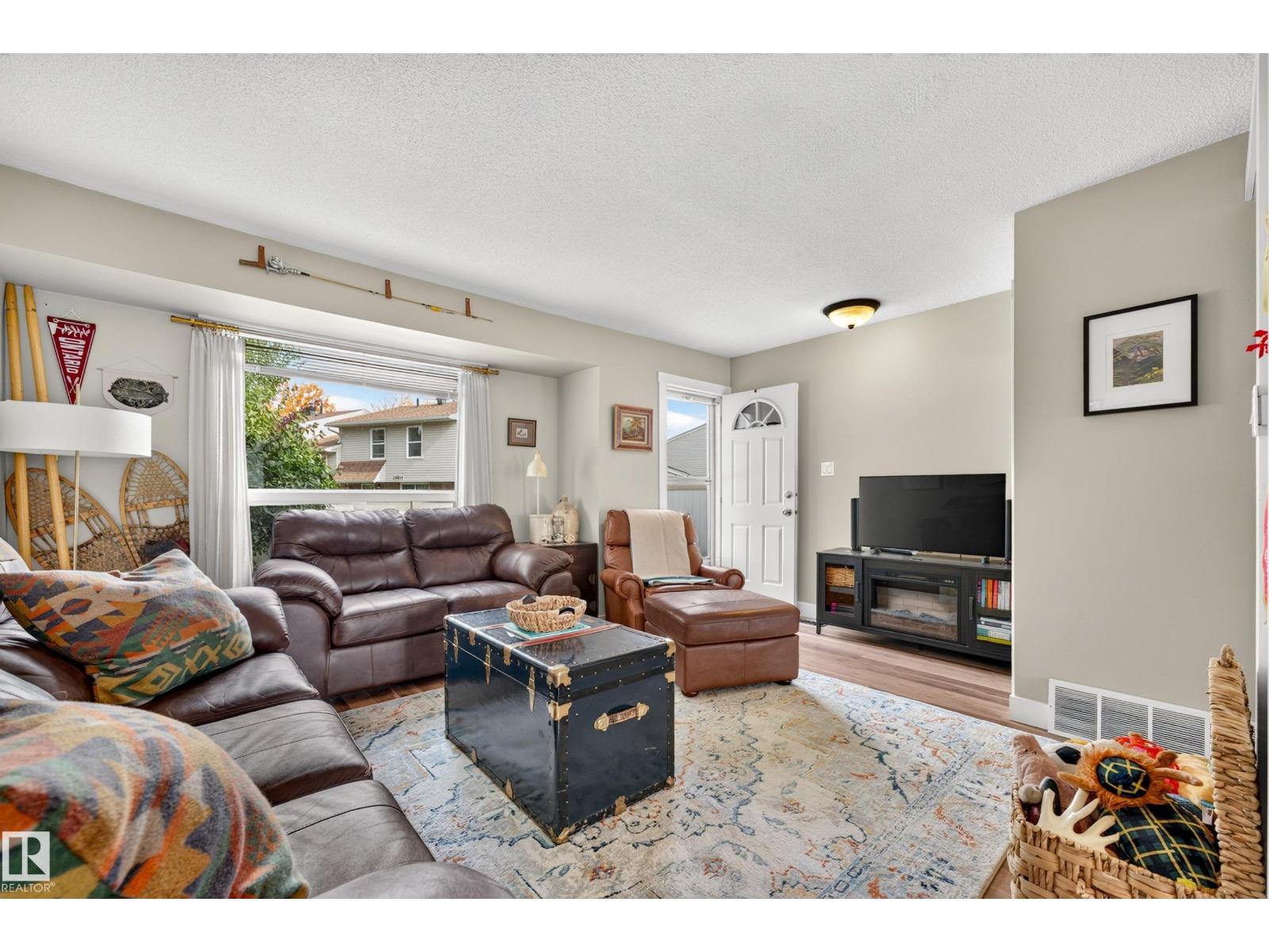 138 DICKINSFIELD CT NW