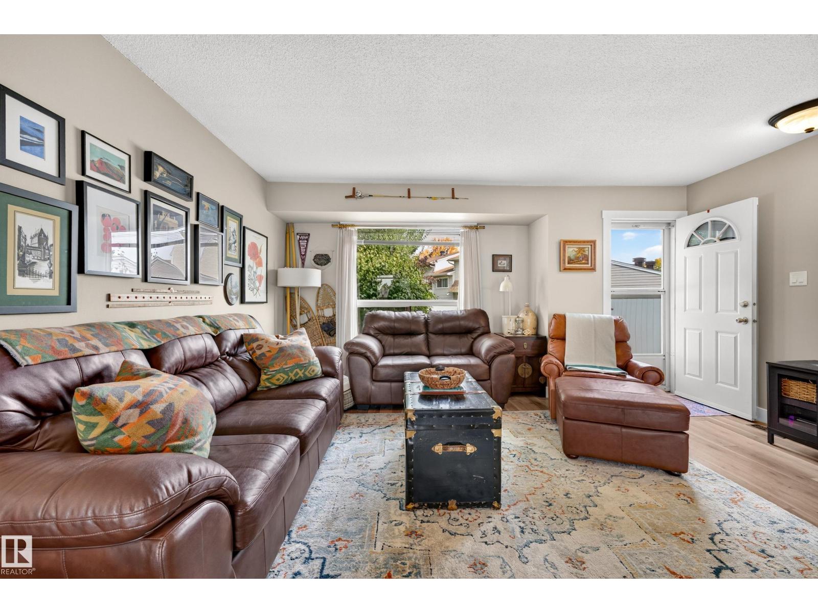 138 DICKINSFIELD CT NW