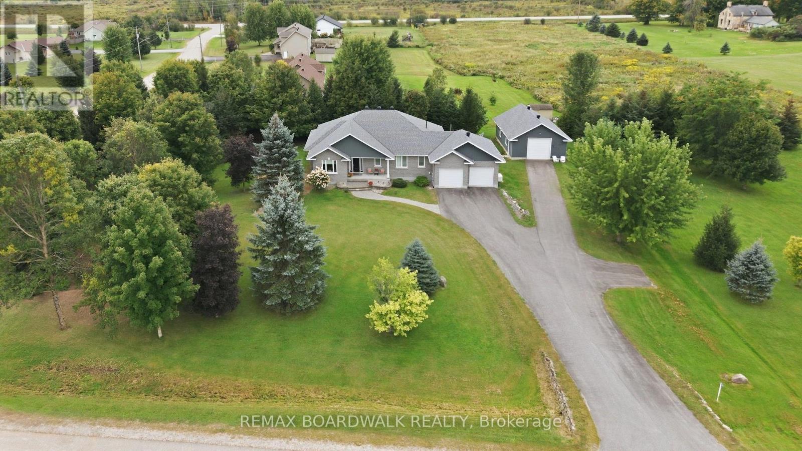 136 Macpherson Way, Drummond/north Elmsley, Ontario  K7H 3C9 - Photo 1 - X13877760