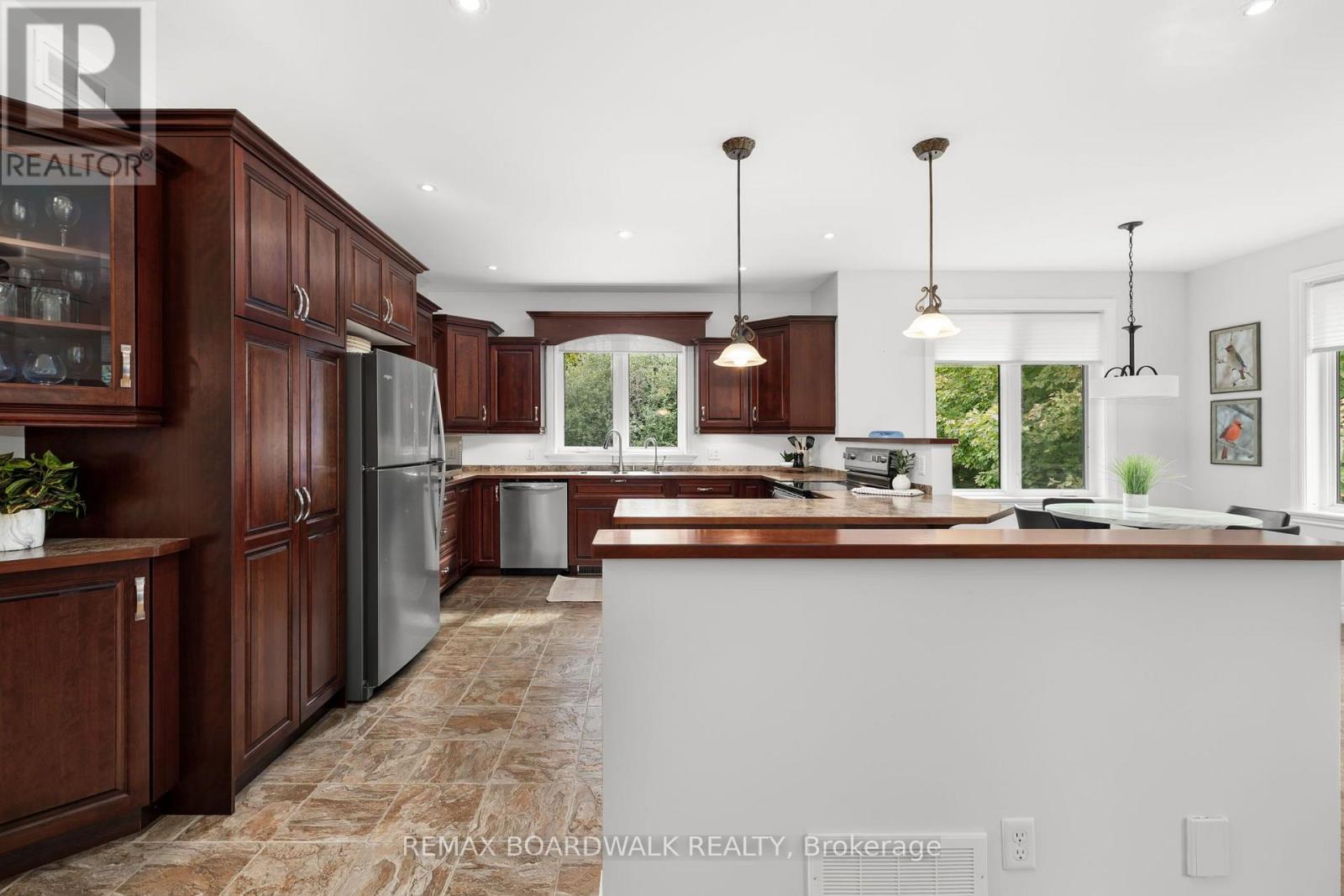 136 Macpherson Way, Drummond/north Elmsley, Ontario  K7H 3C9 - Photo 15 - X13877760