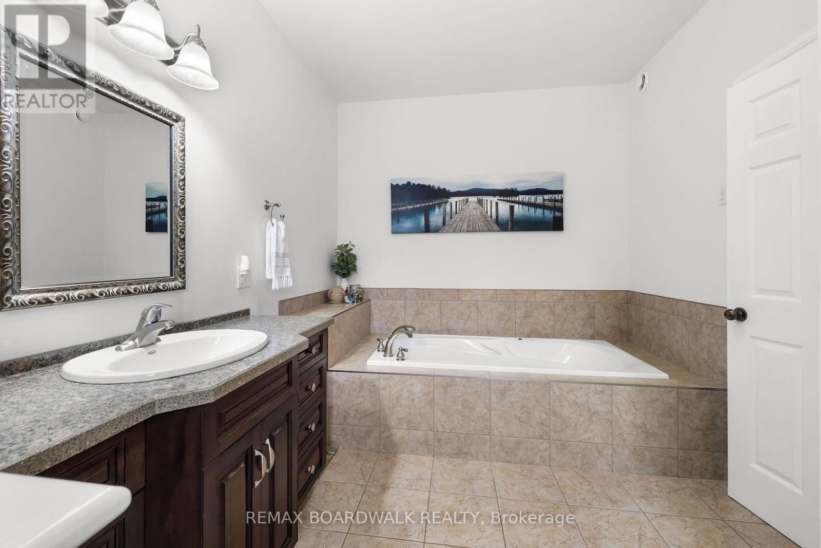 136 Macpherson Way, Drummond/north Elmsley, Ontario  K7H 3C9 - Photo 23 - X13877760
