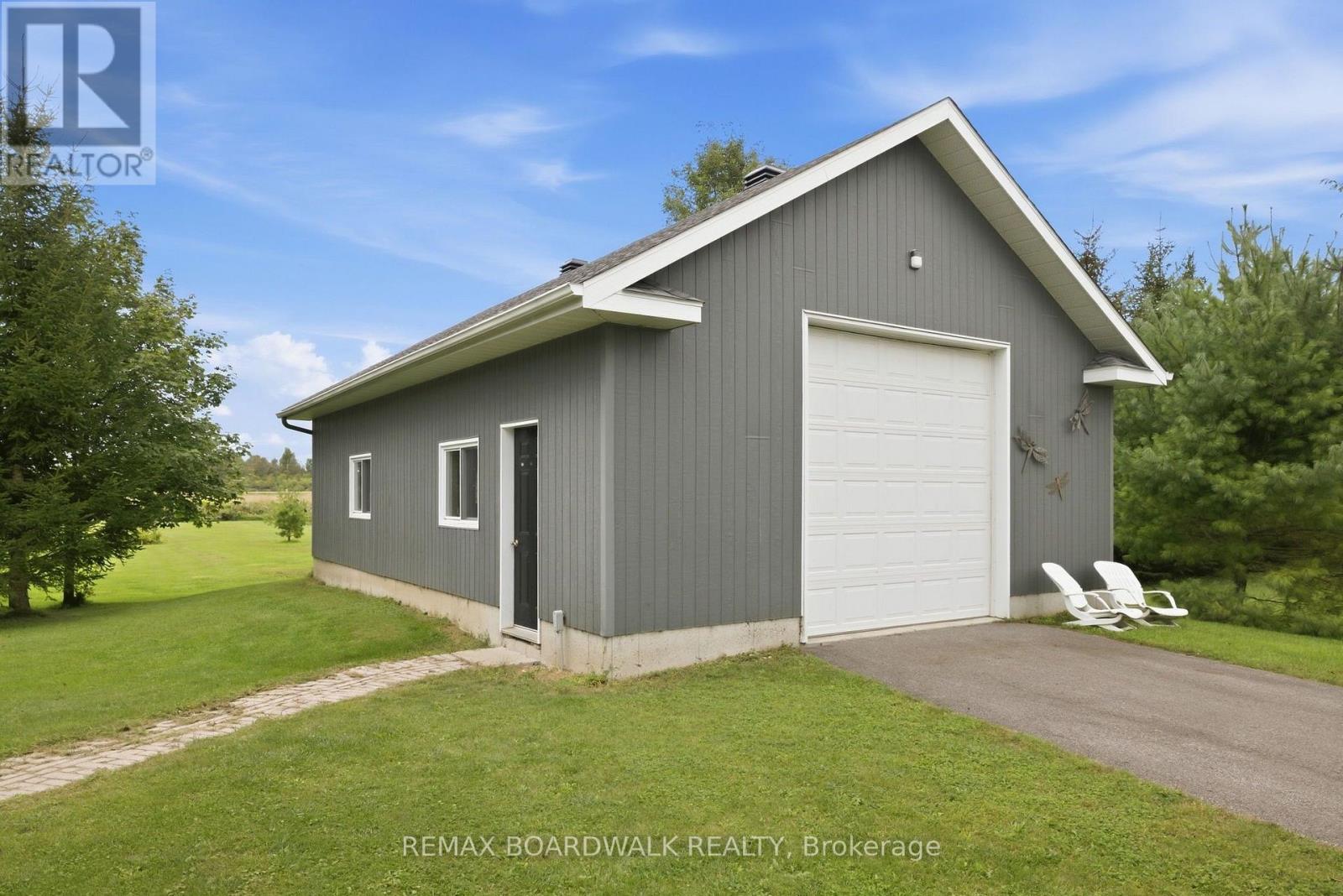 136 Macpherson Way, Drummond/north Elmsley, Ontario  K7H 3C9 - Photo 41 - X13877760