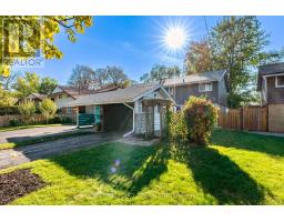 24 DOGWOOD CRESCENT, Toronto, Ontario