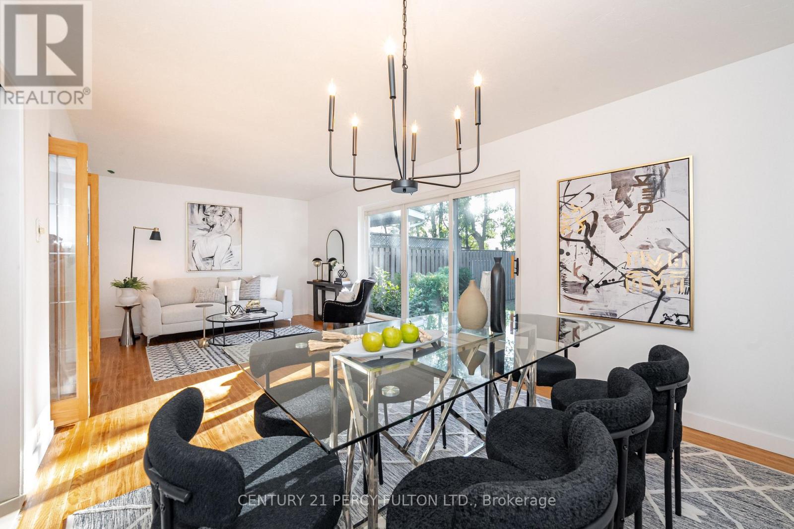 24 Dogwood Crescent, Toronto, Ontario  M1P 3N6 - Photo 14 - E13877456
