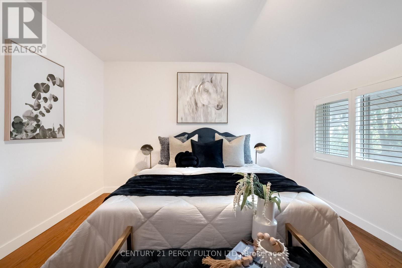 24 Dogwood Crescent, Toronto, Ontario  M1P 3N6 - Photo 23 - E13877456