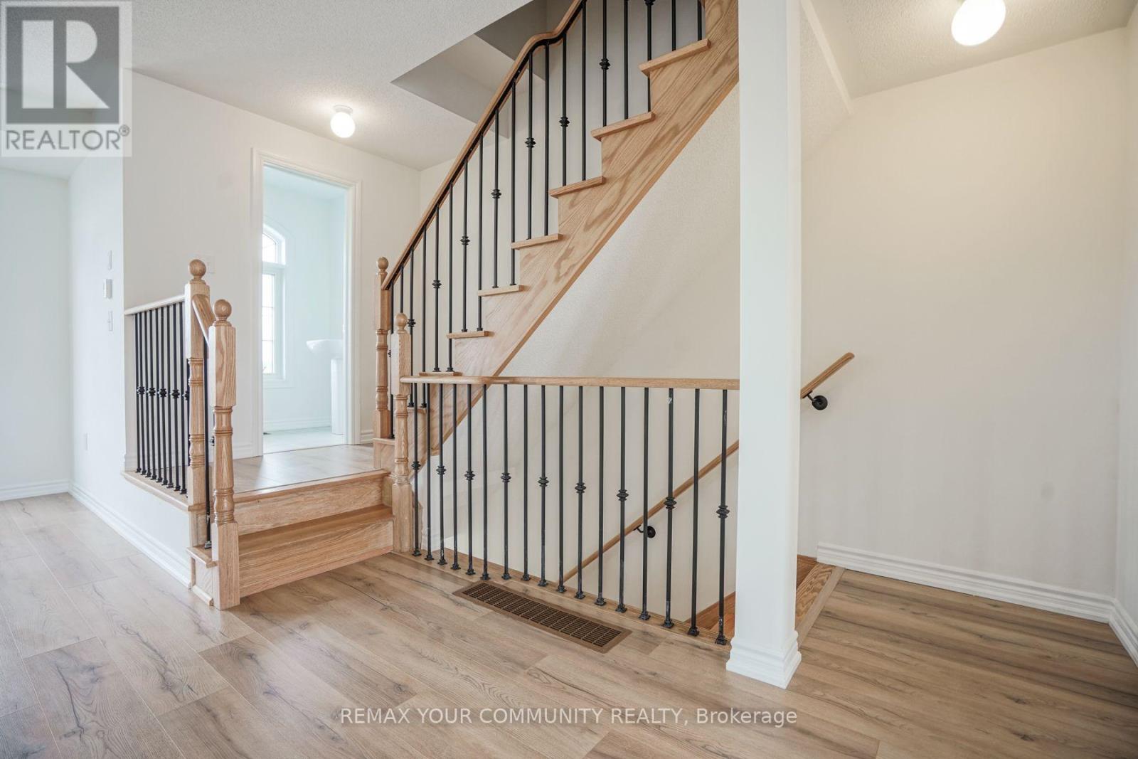13 Gilford Street, Brampton, Ontario  L6Y 0G7 - Photo 6 - W13873362