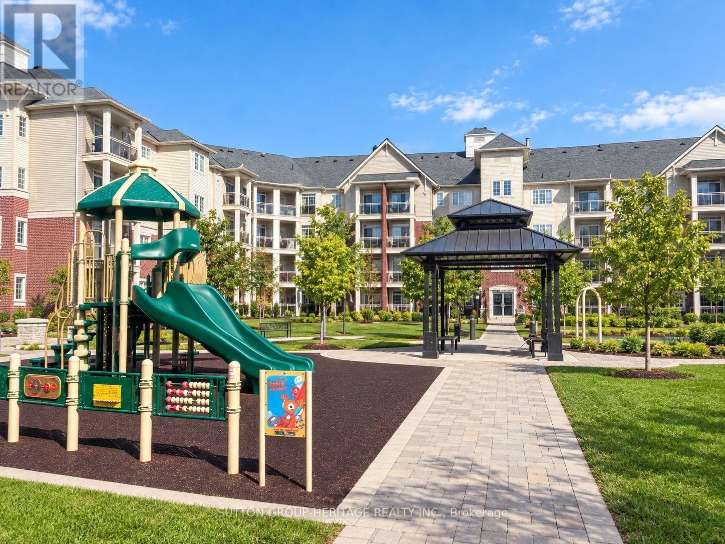 210 - 84 Aspen Springs Drive, Clarington, Ontario L1C 0V3 - Photo 18 - E13876722