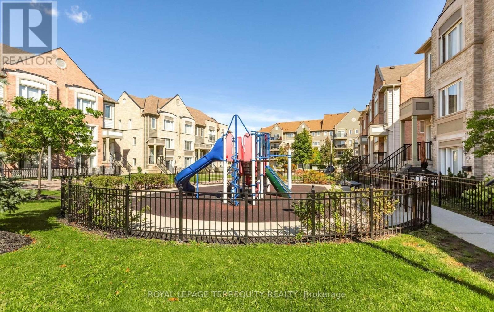 4 - 3025 Destination Drive, Mississauga, Ontario  L5M 0P3 - Photo 44 - W13876176