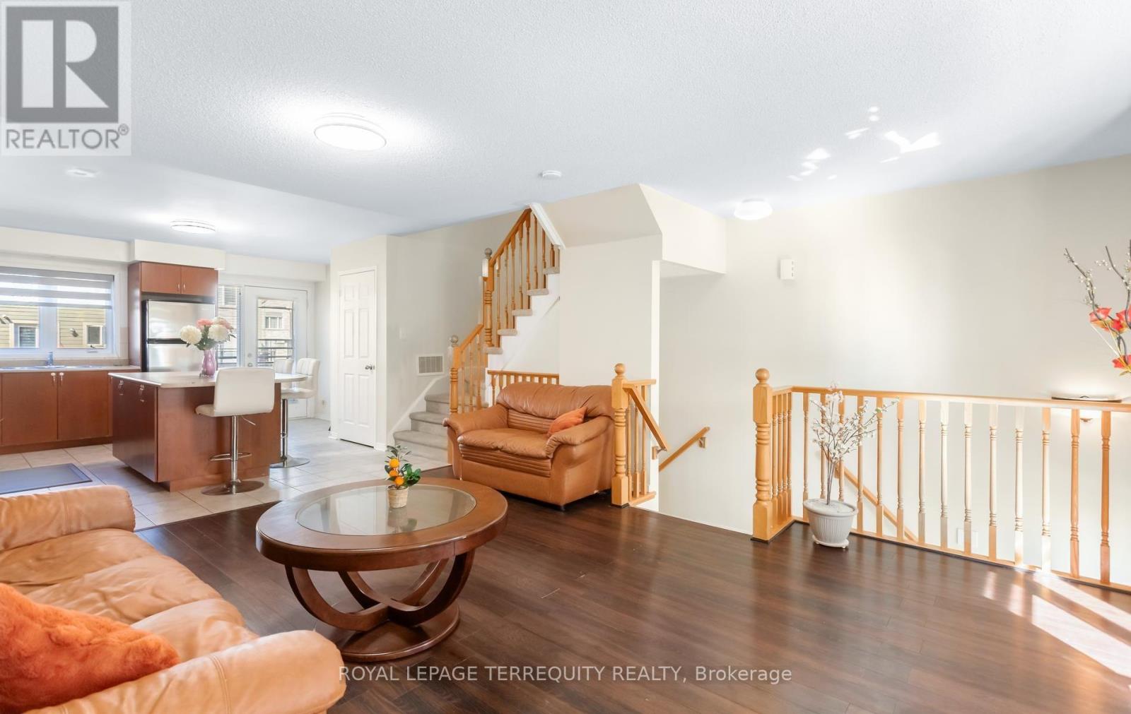 4 - 3025 Destination Drive, Mississauga, Ontario  L5M 0P3 - Photo 6 - W13876176