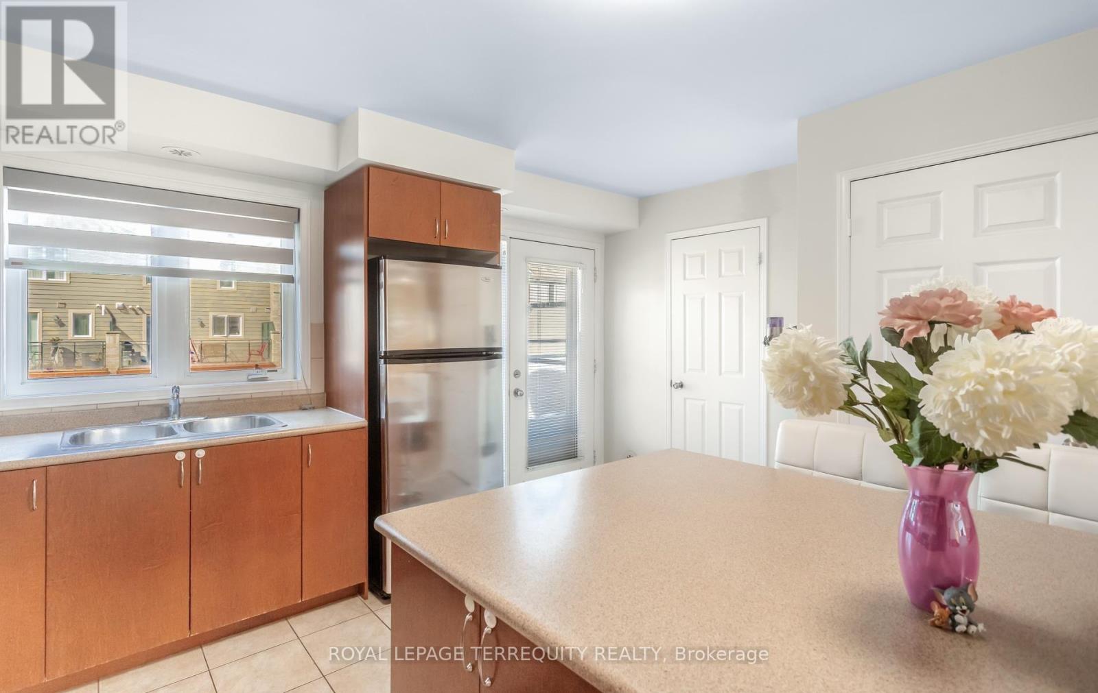 4 - 3025 Destination Drive, Mississauga, Ontario  L5M 0P3 - Photo 19 - W13876176