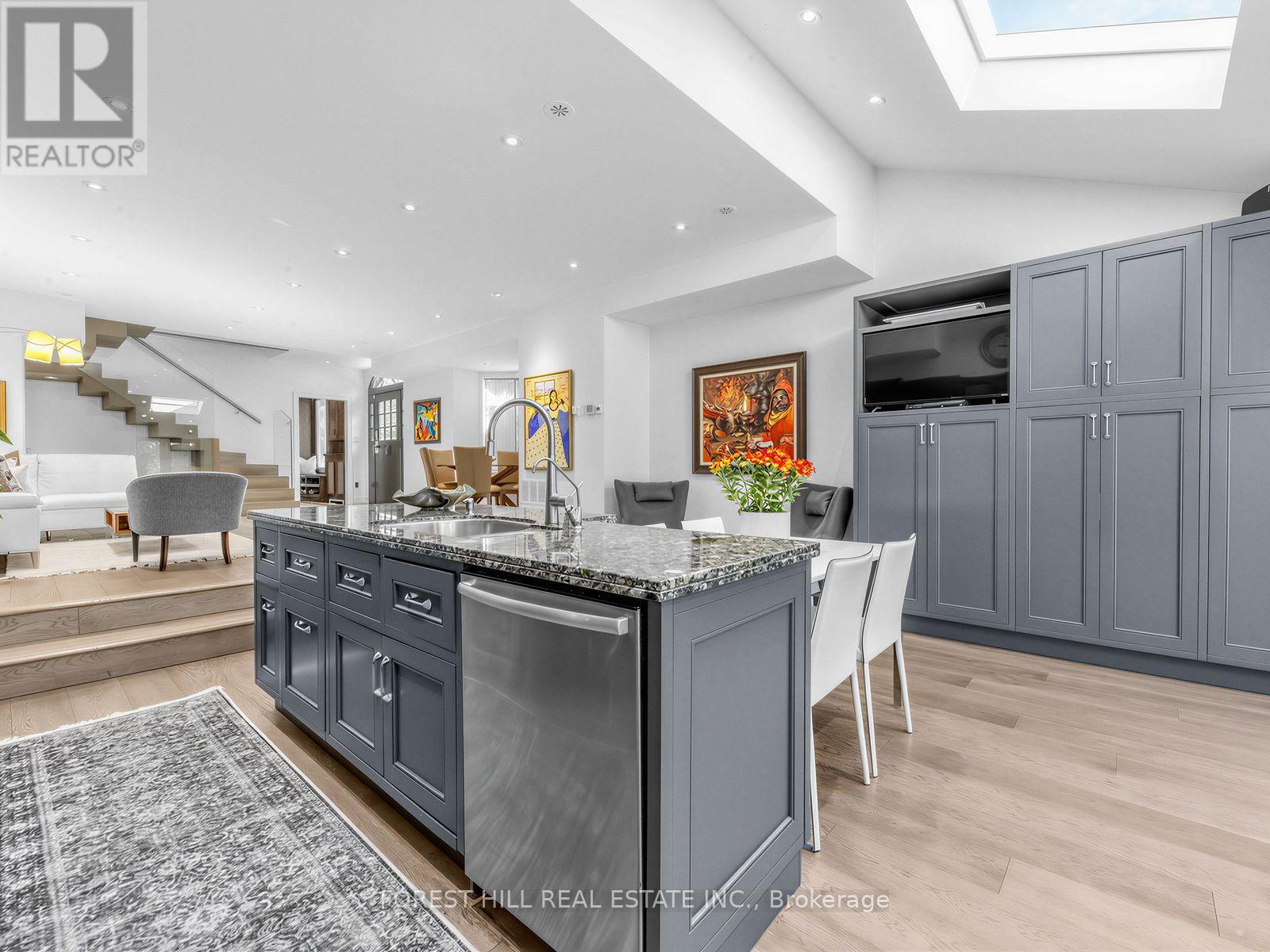 126 Keewatin Avenue, Toronto, Ontario  M4P 1Z8 - Photo 16 - C13877756