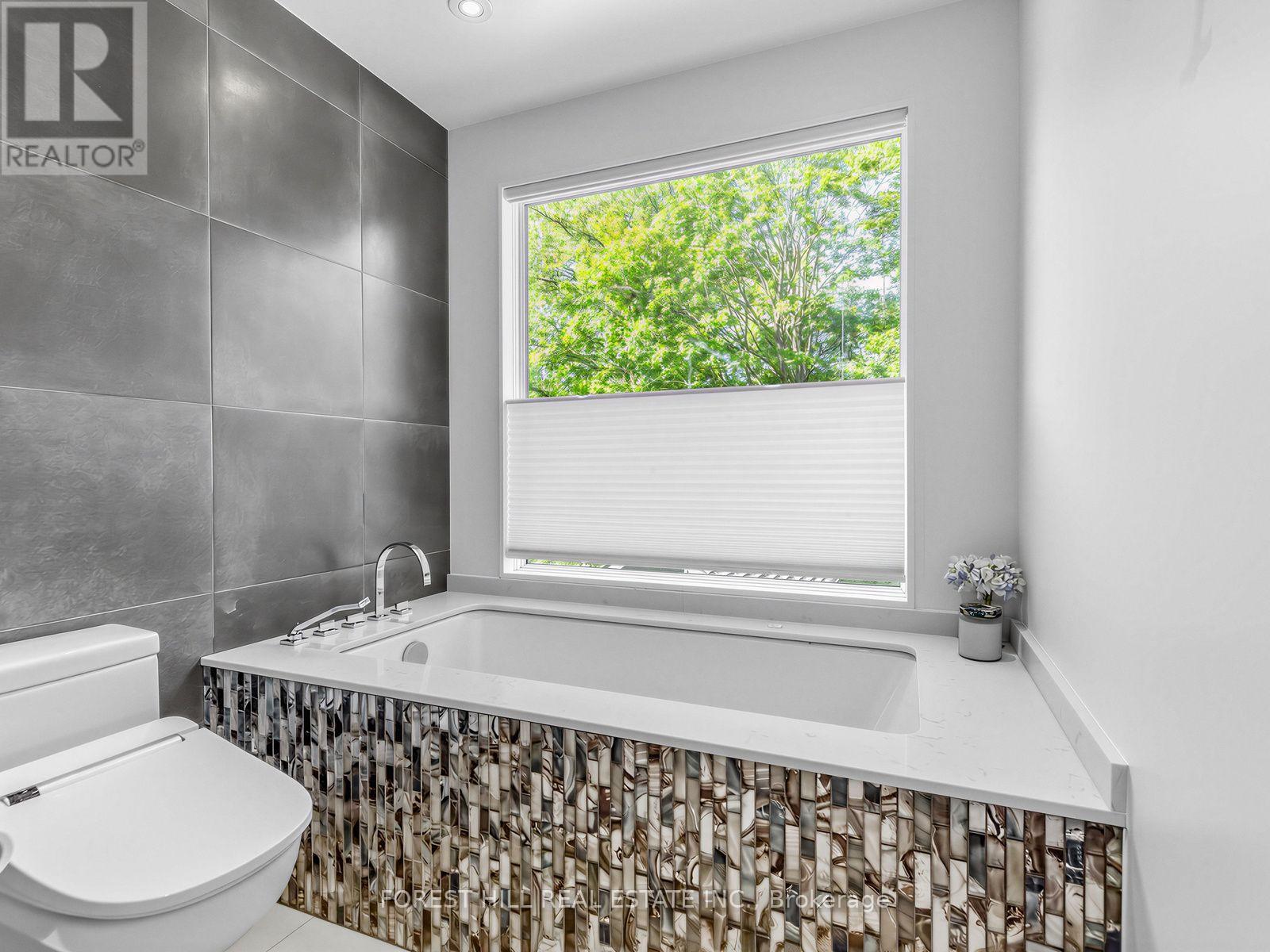 126 Keewatin Avenue, Toronto, Ontario  M4P 1Z8 - Photo 23 - C13877756