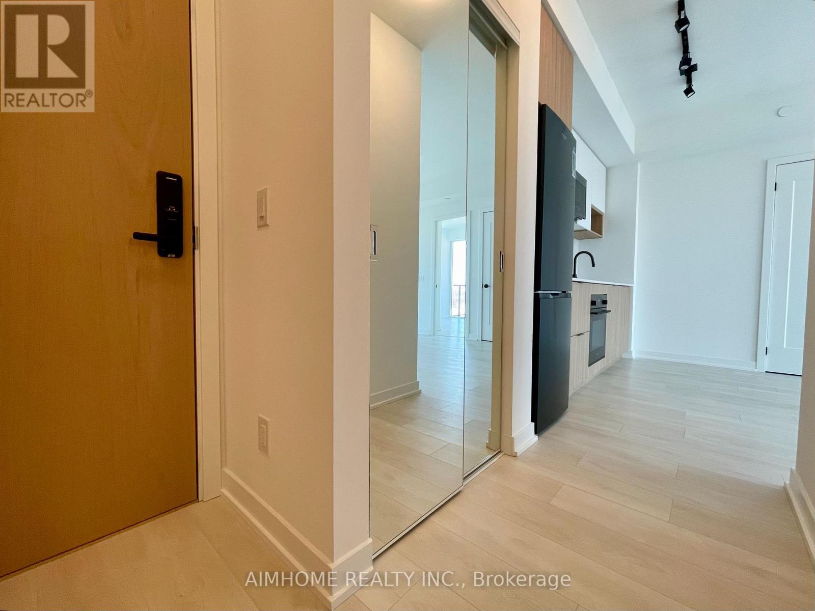 1712 - 5 Defries Street, Toronto, Ontario  M5A 0W7 - Photo 3 - C13877778