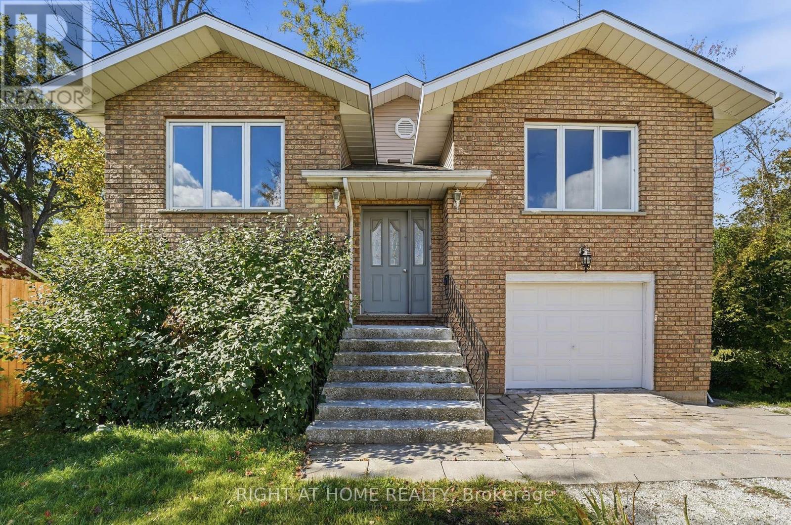 138 45th Street N, Wasaga Beach, Ontario  L9Z 1Z2 - Photo 2 - S13877754
