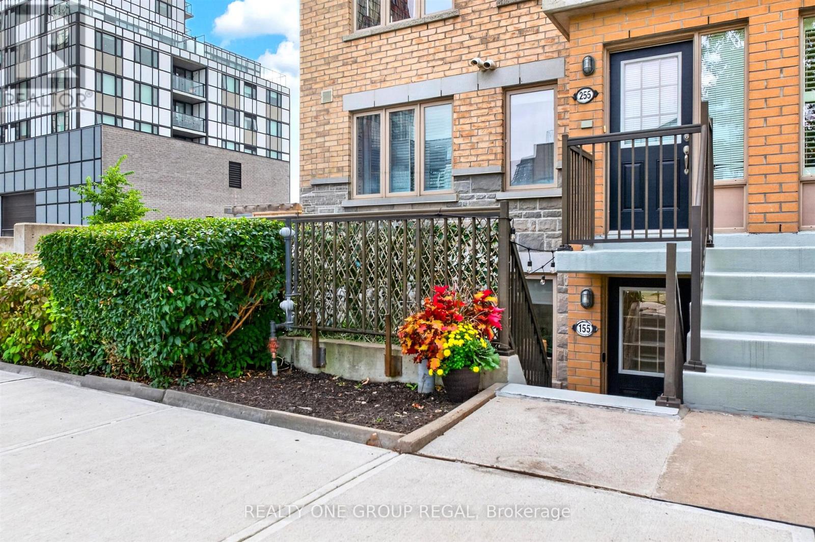 155 - 6 FOUNDRY AVENUE, Toronto, Ontario