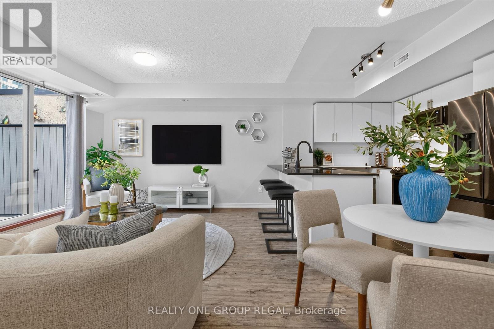 155 - 6 Foundry Avenue, Toronto, Ontario  M6H 0A4 - Photo 10 - W13851332