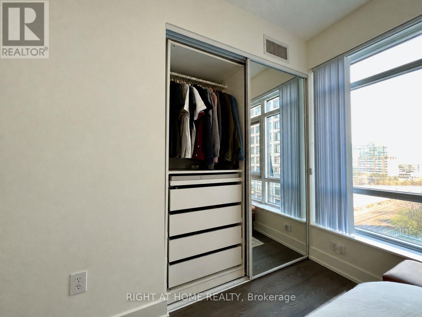 709 - 7 Mabelle Avenue, Toronto, Ontario  M9A 4X7 - Photo 11 - W13877670