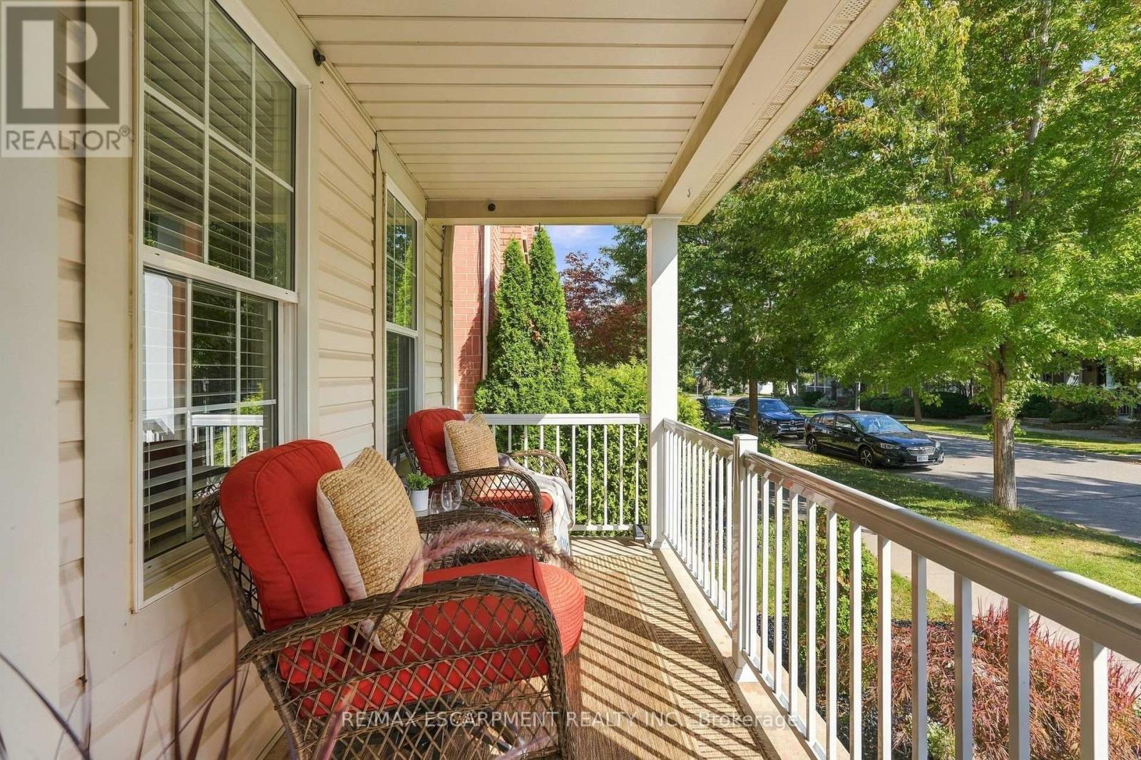 219 Gatwick Drive, Oakville, Ontario  L6H 6T6 - Photo 2 - W13877700