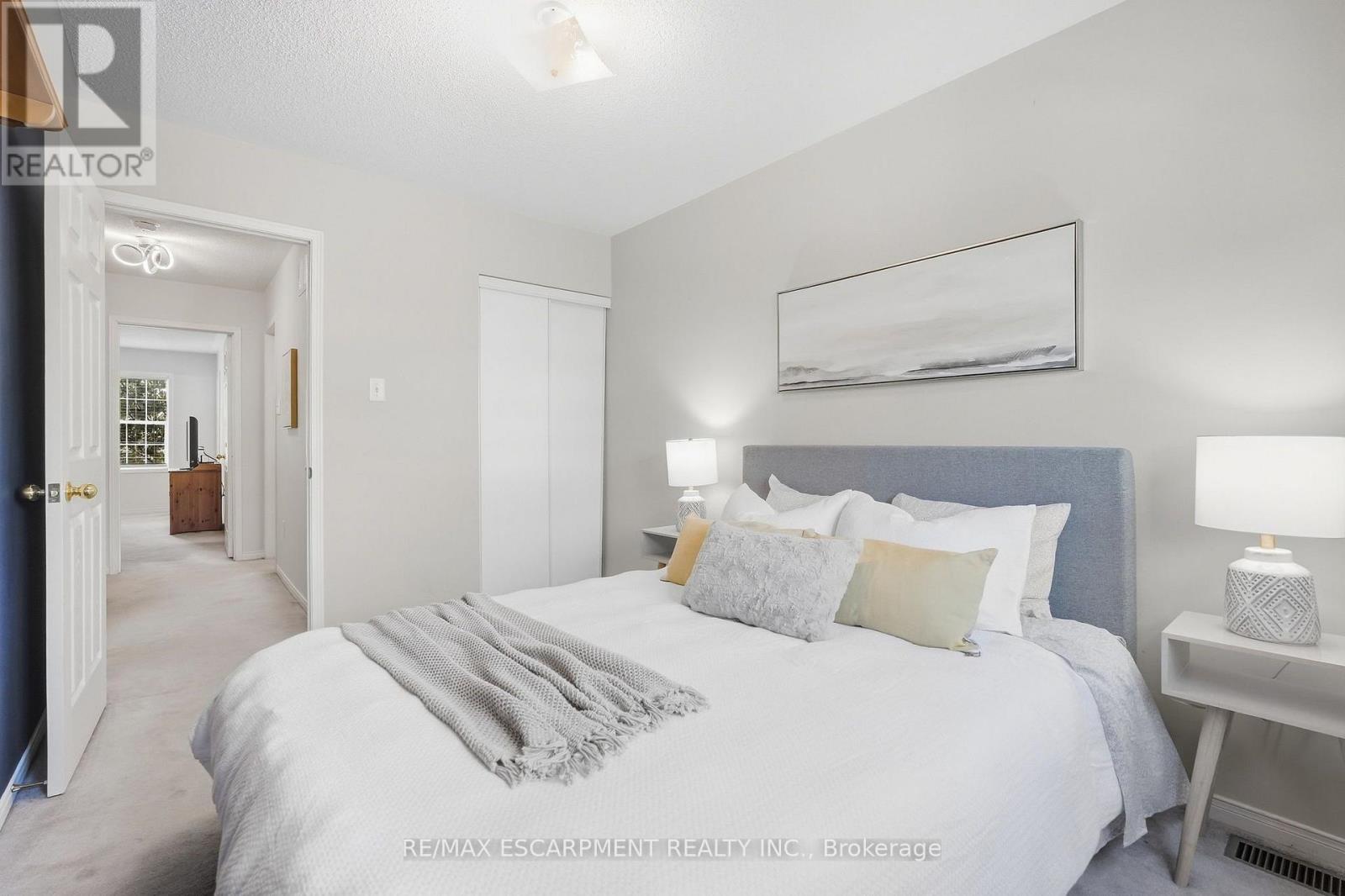 219 Gatwick Drive, Oakville, Ontario  L6H 6T6 - Photo 27 - W13877700