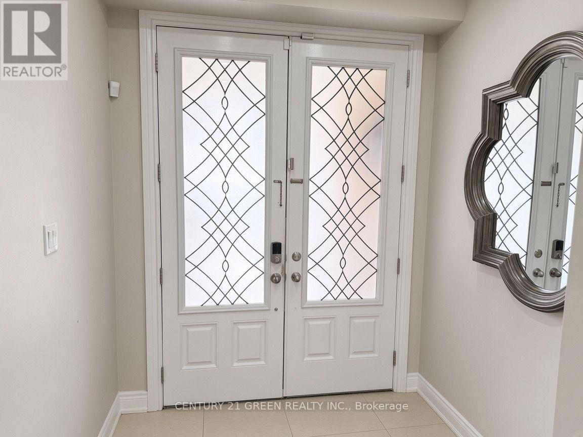 30 Attraction Drive, Brampton, Ontario  L6Y 2Z8 - Photo 4 - W13877730