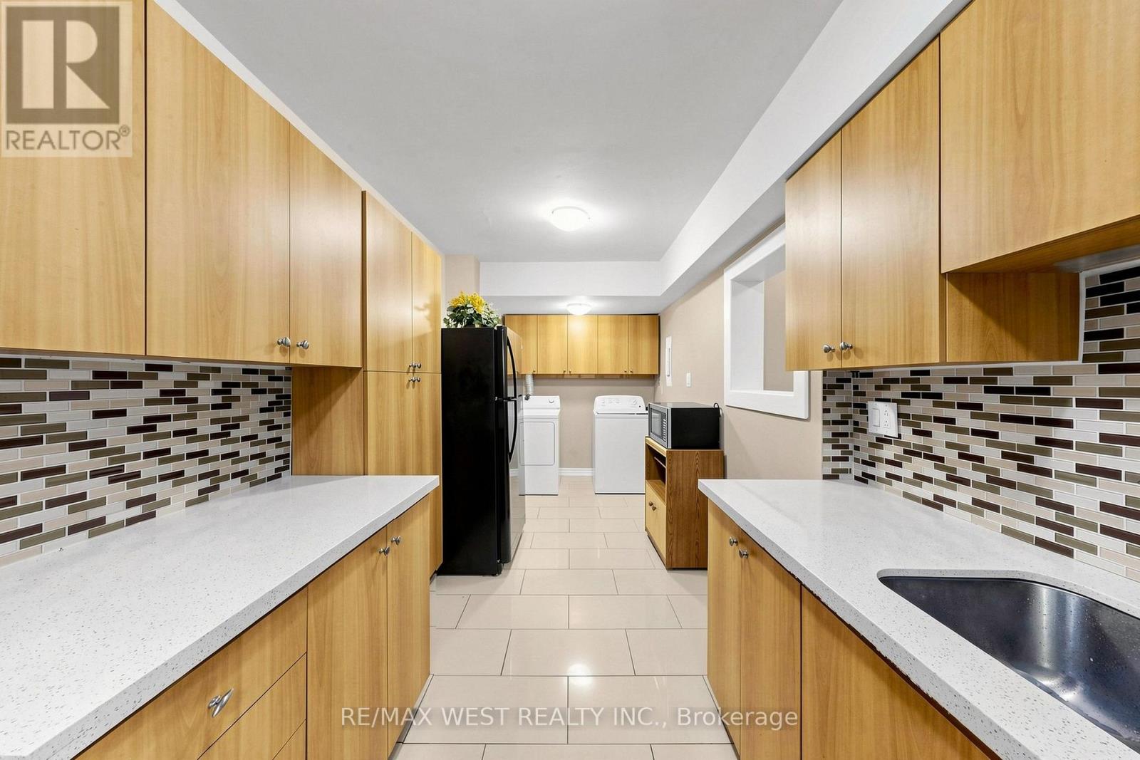 102 - 370 Dixon Road, Toronto, Ontario  M9R 1T2 - Photo 3 - W13877772