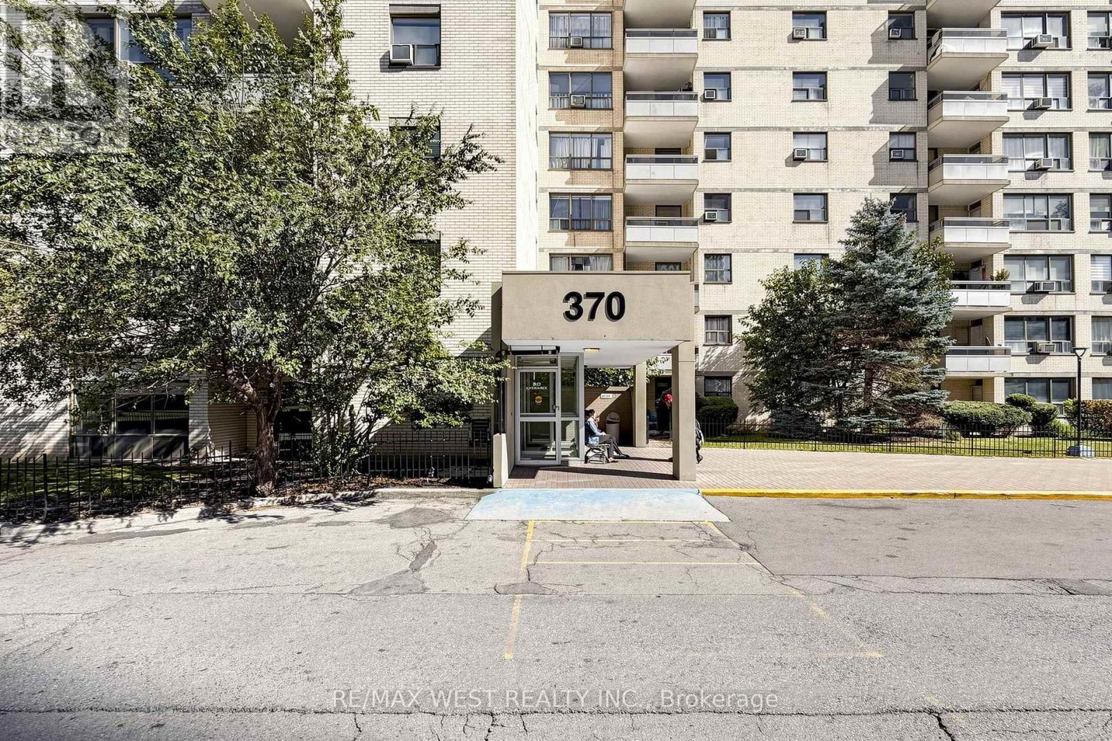 102 - 370 Dixon Road, Toronto, Ontario  M9R 1T2 - Photo 42 - W13877772