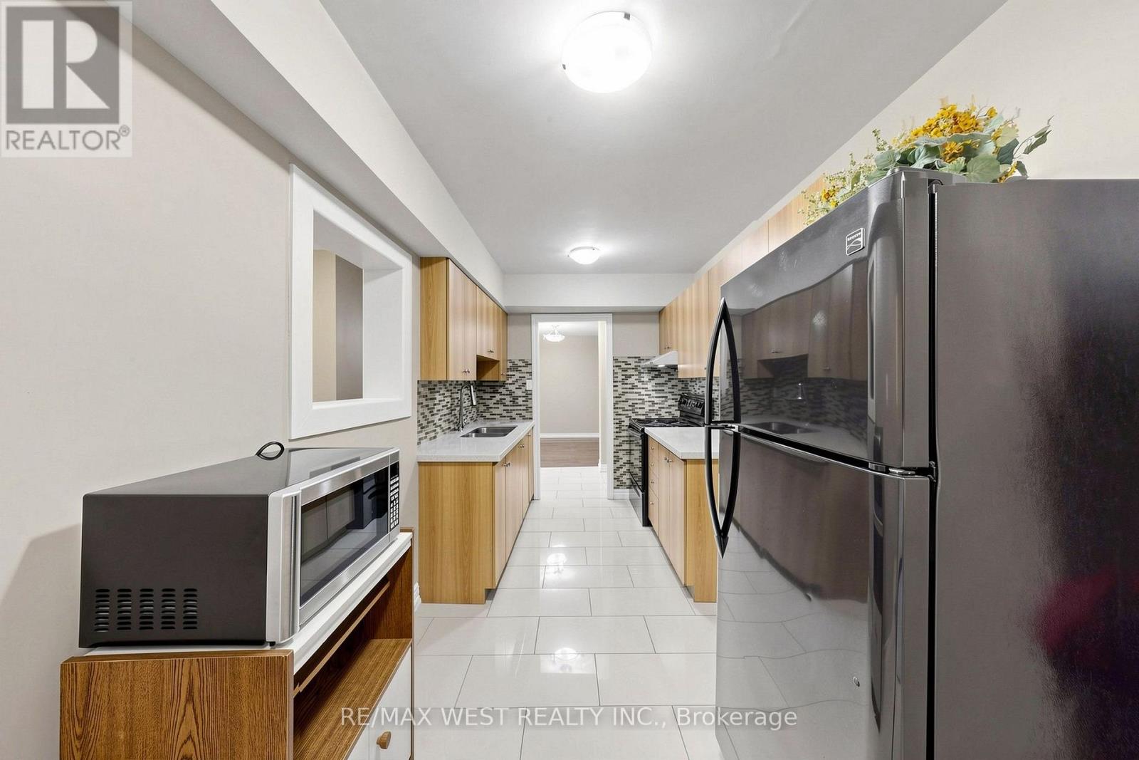102 - 370 Dixon Road, Toronto, Ontario  M9R 1T2 - Photo 6 - W13877772