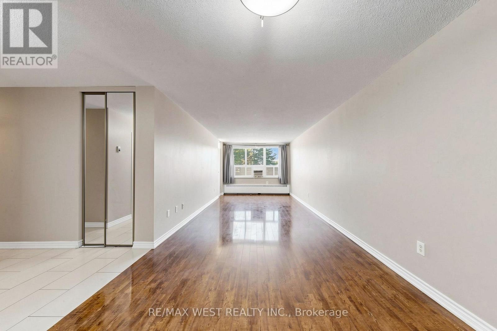 102 - 370 Dixon Road, Toronto, Ontario  M9R 1T2 - Photo 9 - W13877772