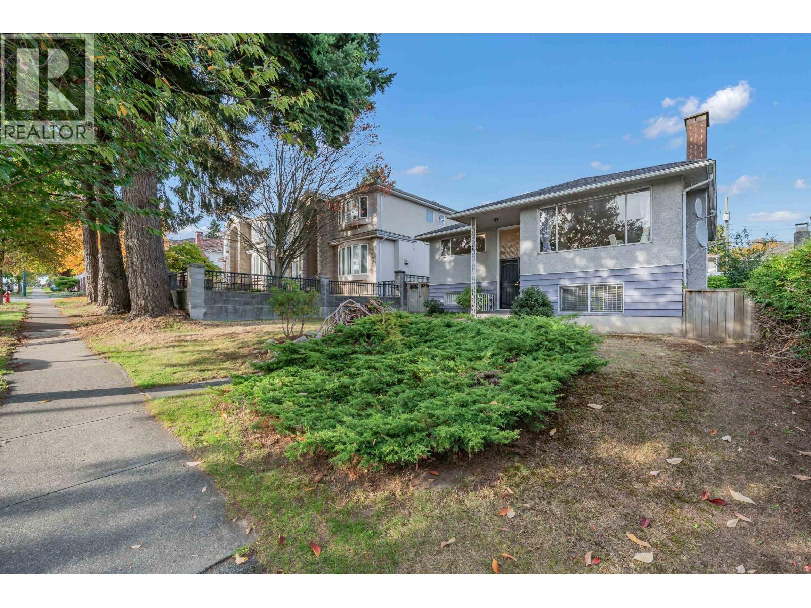 3631 Wellington Avenue, Vancouver, British Columbia  V5R 4Z4 - Photo 3 - R3173801