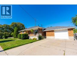 702 ROSS AVENUE, Sarnia, Ontario