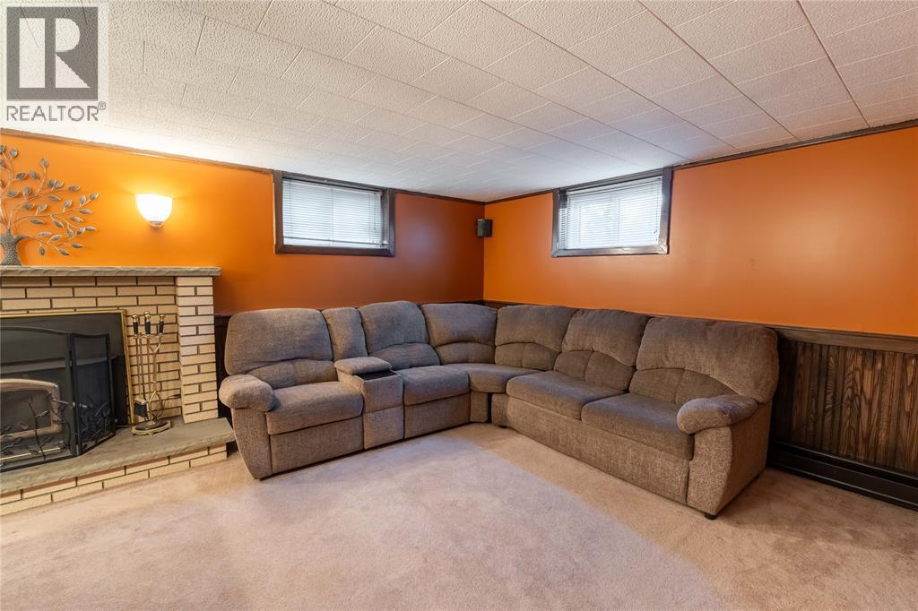 702 Ross Avenue, Sarnia, Ontario  N7T 1K2 - Photo 18 - 26023143