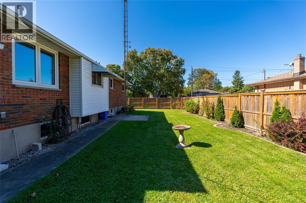 702 Ross Avenue, Sarnia, Ontario  N7T 1K2 - Photo 27 - 26023143