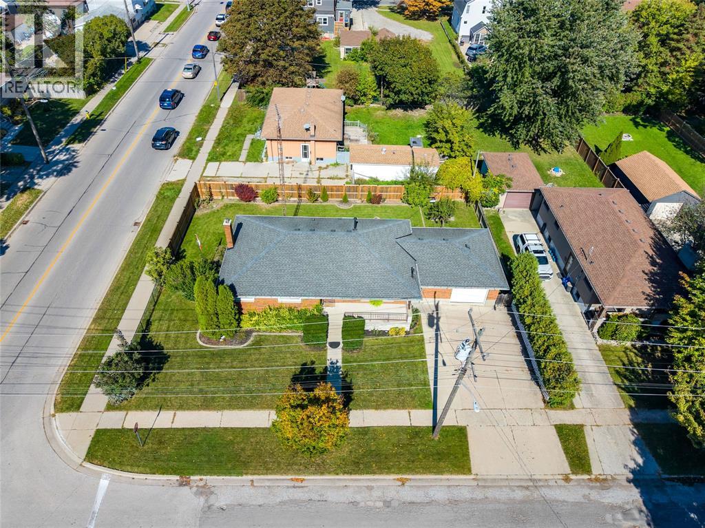 702 Ross Avenue, Sarnia, Ontario  N7T 1K2 - Photo 32 - 26023143