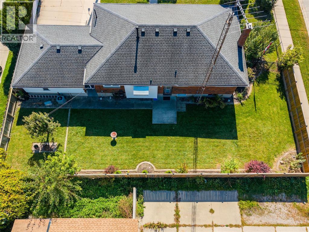 702 Ross Avenue, Sarnia, Ontario  N7T 1K2 - Photo 33 - 26023143