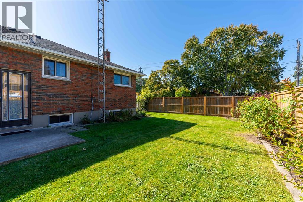 702 Ross Avenue, Sarnia, Ontario  N7T 1K2 - Photo 29 - 26023143