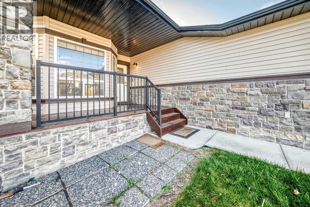 170 Canals Circle SW, Airdrie, Alberta  T4B 0L4 - Photo 2 - A2350898