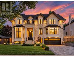39 RIPPLETON ROAD, Toronto, Ontario