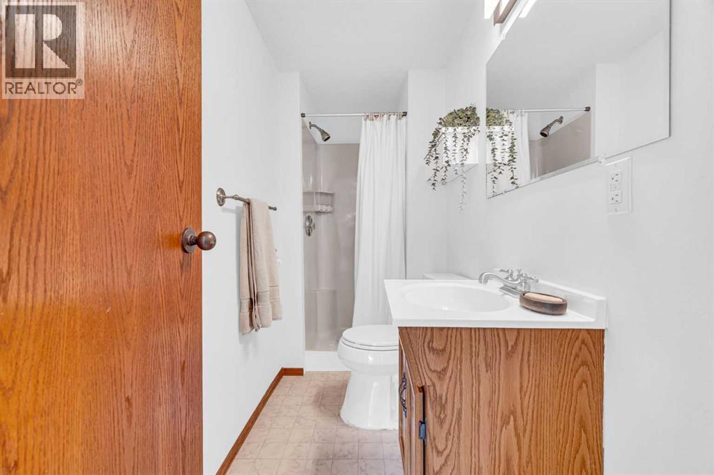 58 Sandstone Ridge Crescent, Okotoks, Alberta  T1S 1P9 - Photo 40 - A2338446