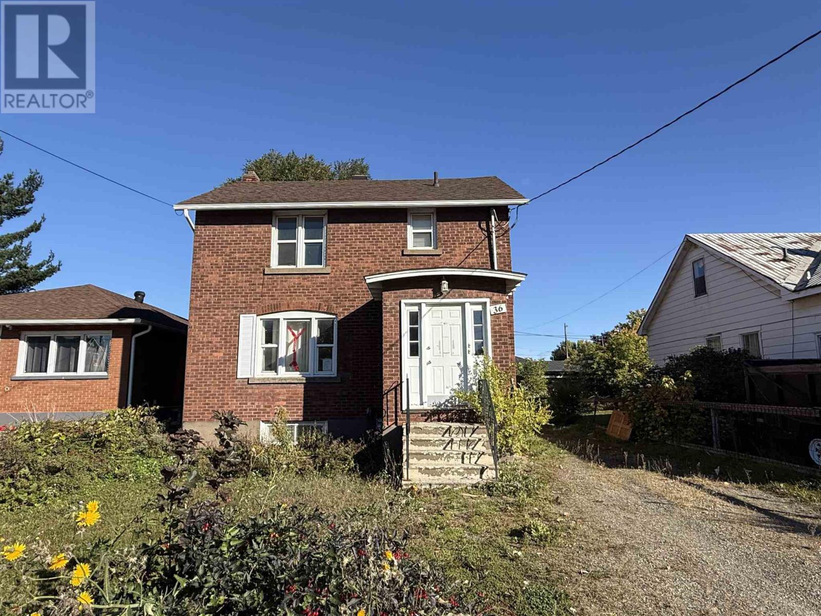 36 Wallace Ter, Sault Ste. Marie, Ontario  P6C 1K1 - Photo 1 - SM262822