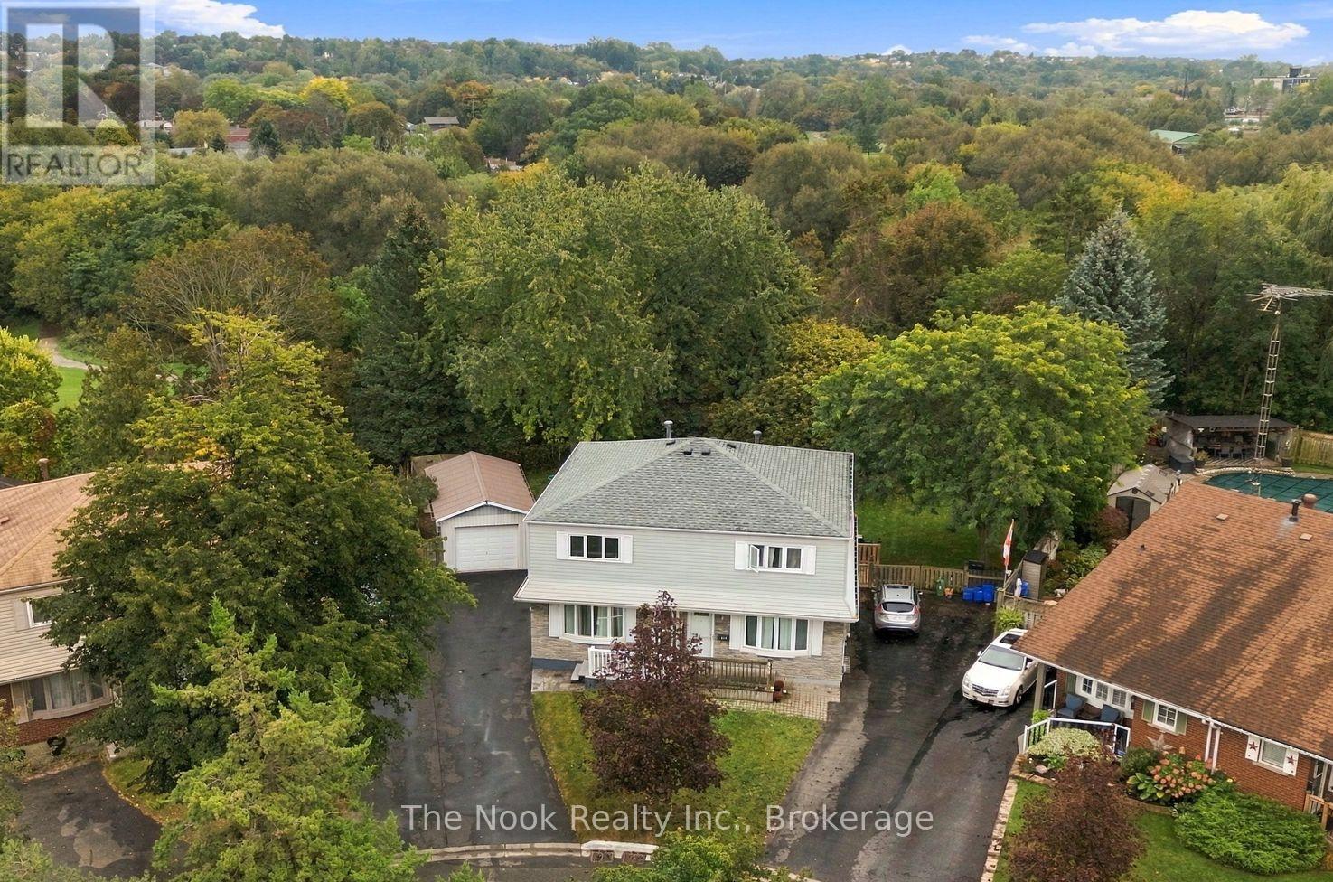 456 HARCOURT DRIVE, Oshawa, Ontario