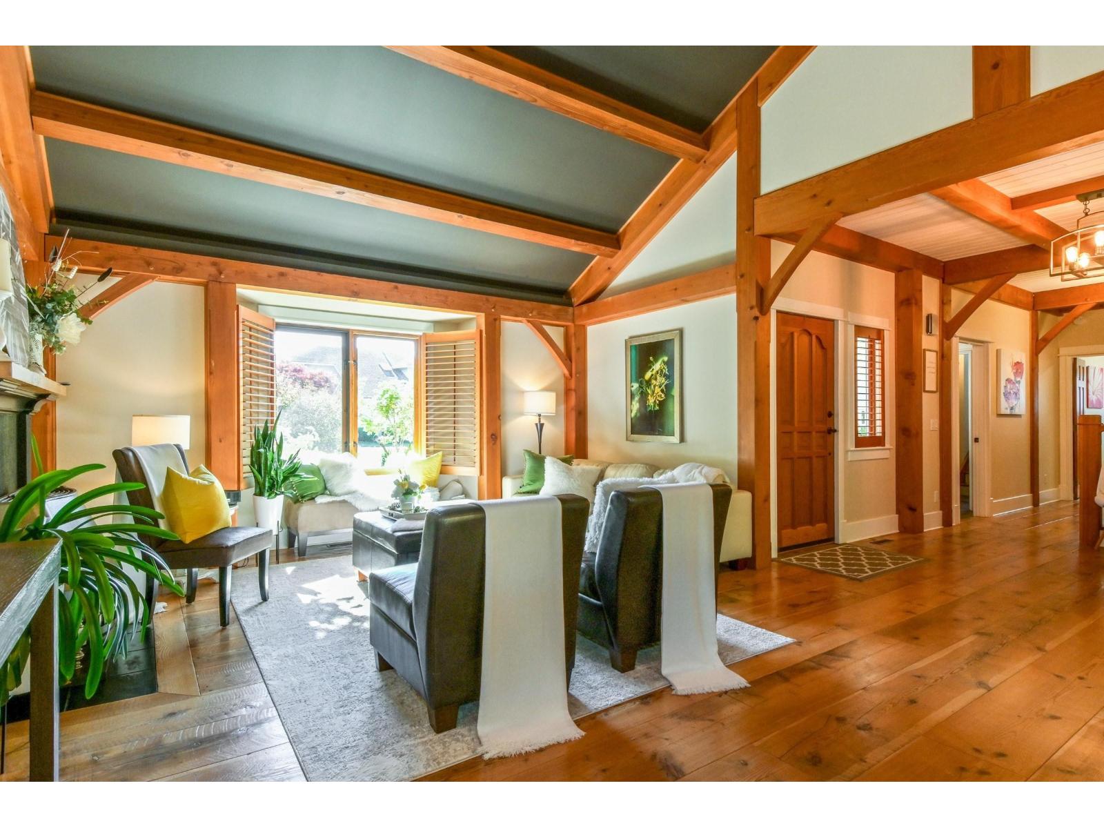 32351 NAKUSP DRIVE Abbotsford British Columbia Canada V2T5C6 5