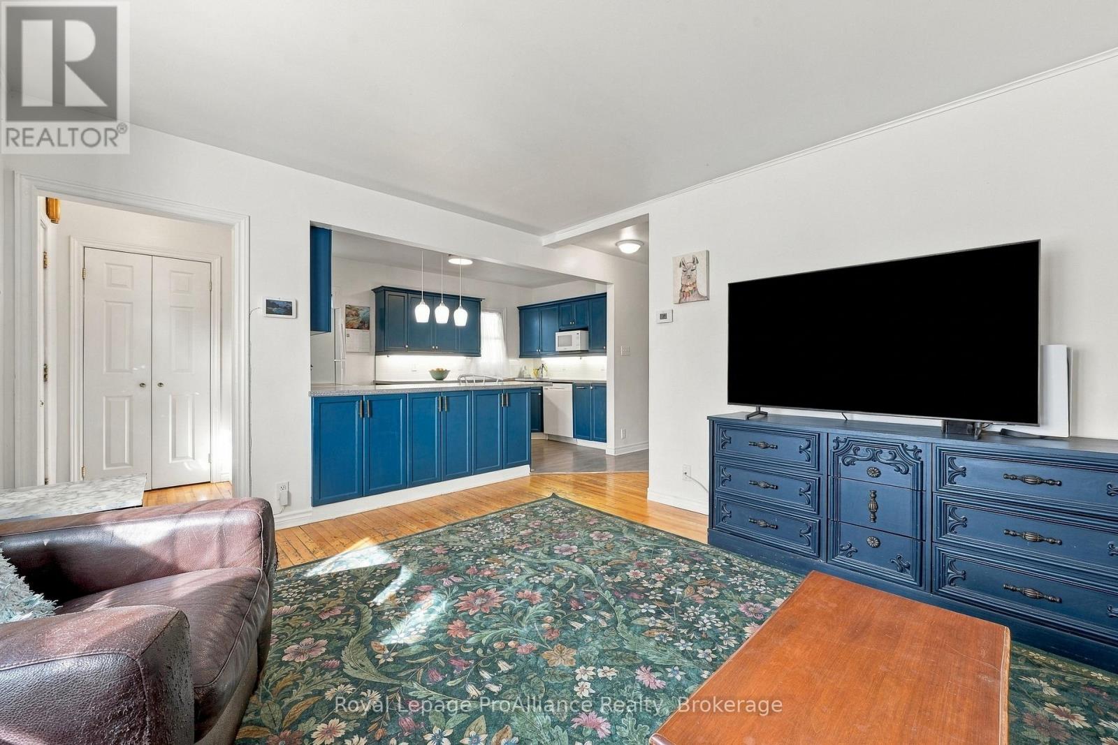 21 Third Street, Belleville, Ontario  K8N 4R7 - Photo 3 - X13878008