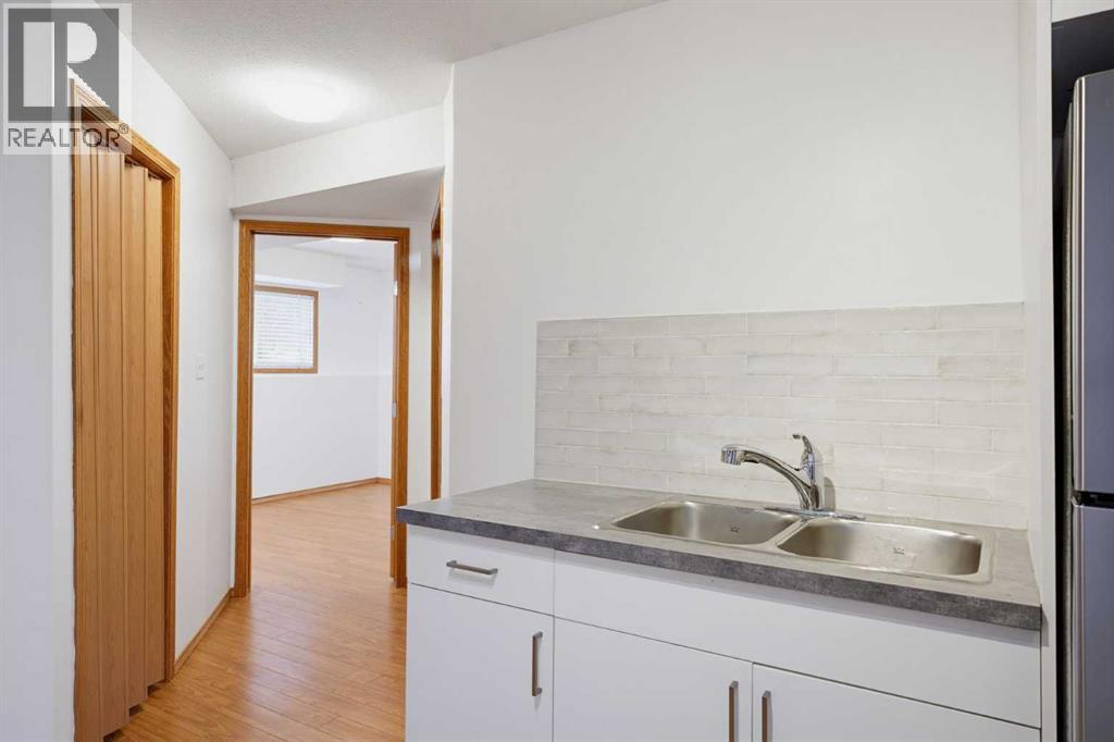 22 Lanterman Close, Red Deer, Alberta  T4R 3K3 - Photo 24 - A2328356
