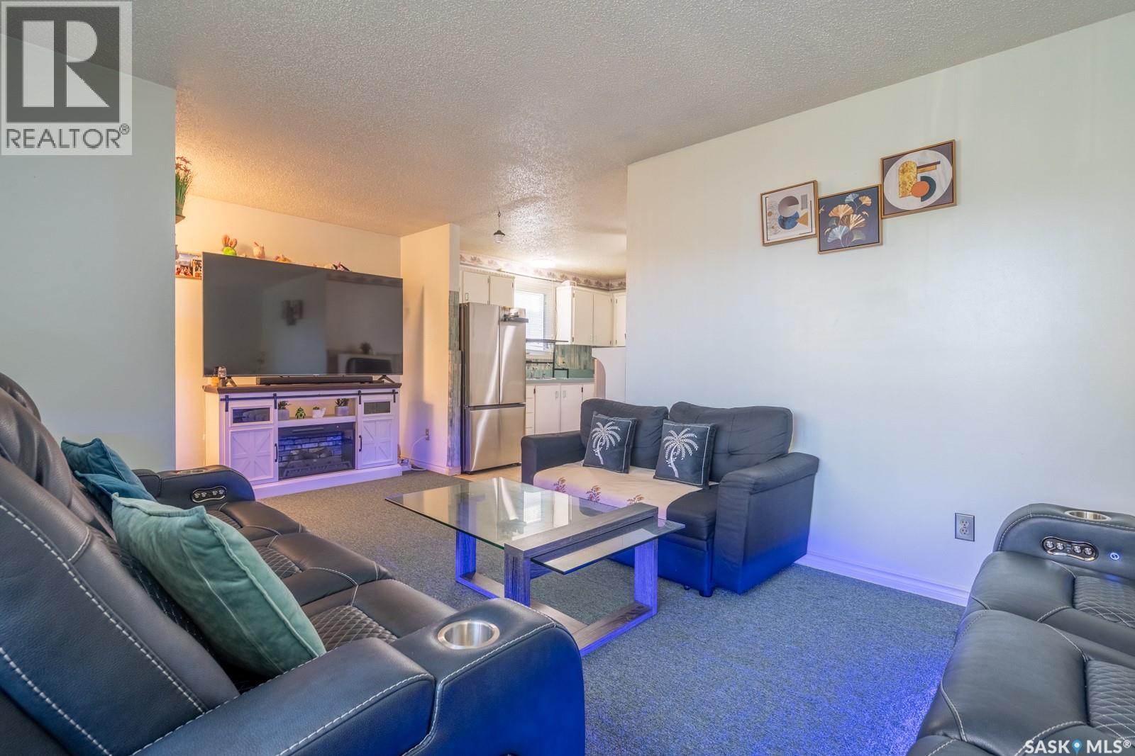 364 Osler Street, Regina, Saskatchewan  S4R 1V6 - Photo 4 - SK050672