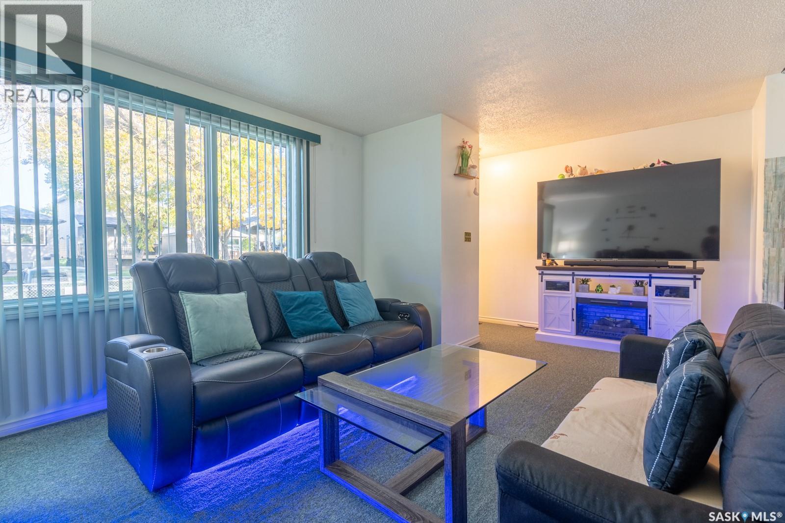 364 Osler Street, Regina, Saskatchewan  S4R 1V6 - Photo 5 - SK050672