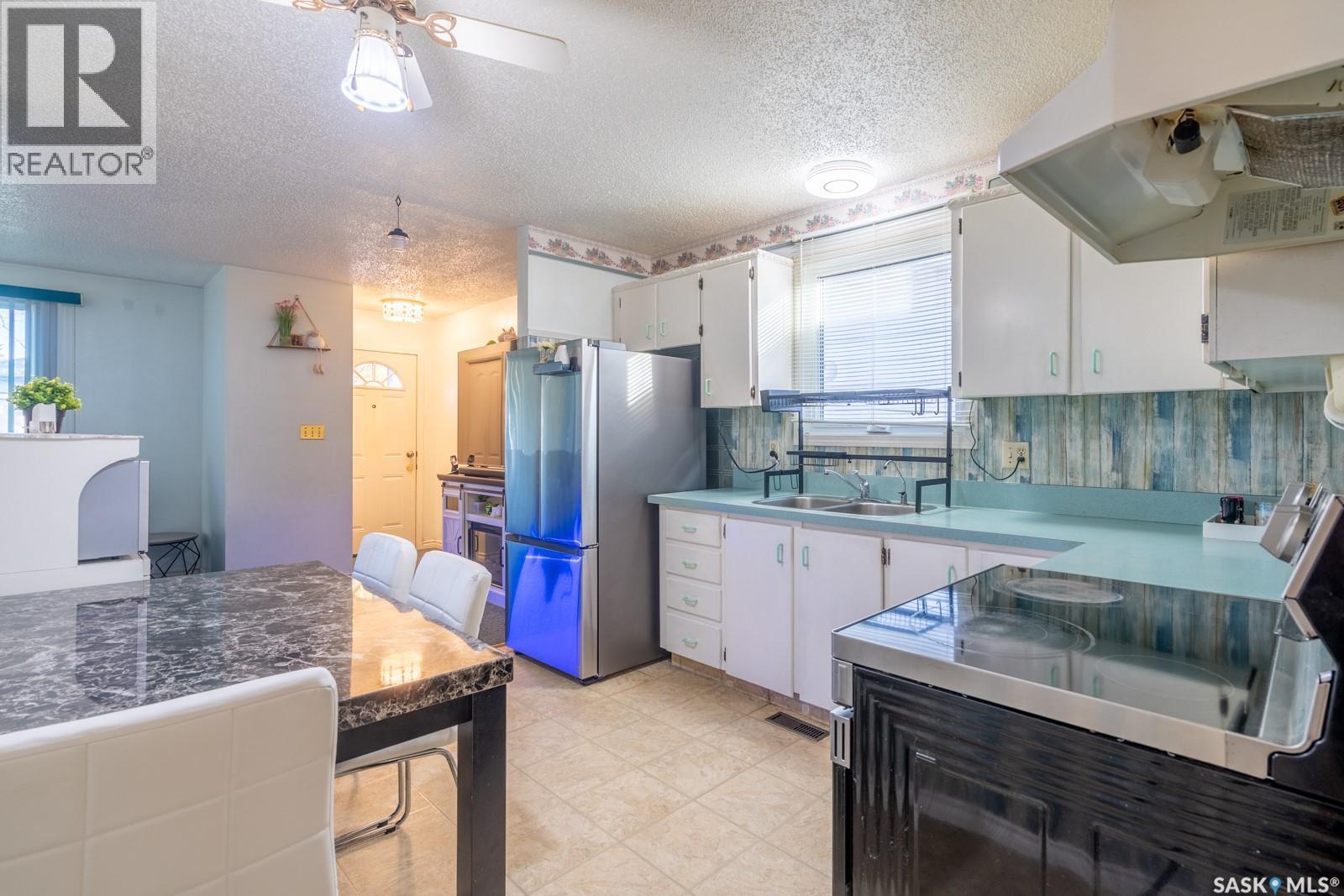 364 Osler Street, Regina, Saskatchewan  S4R 1V6 - Photo 7 - SK050672