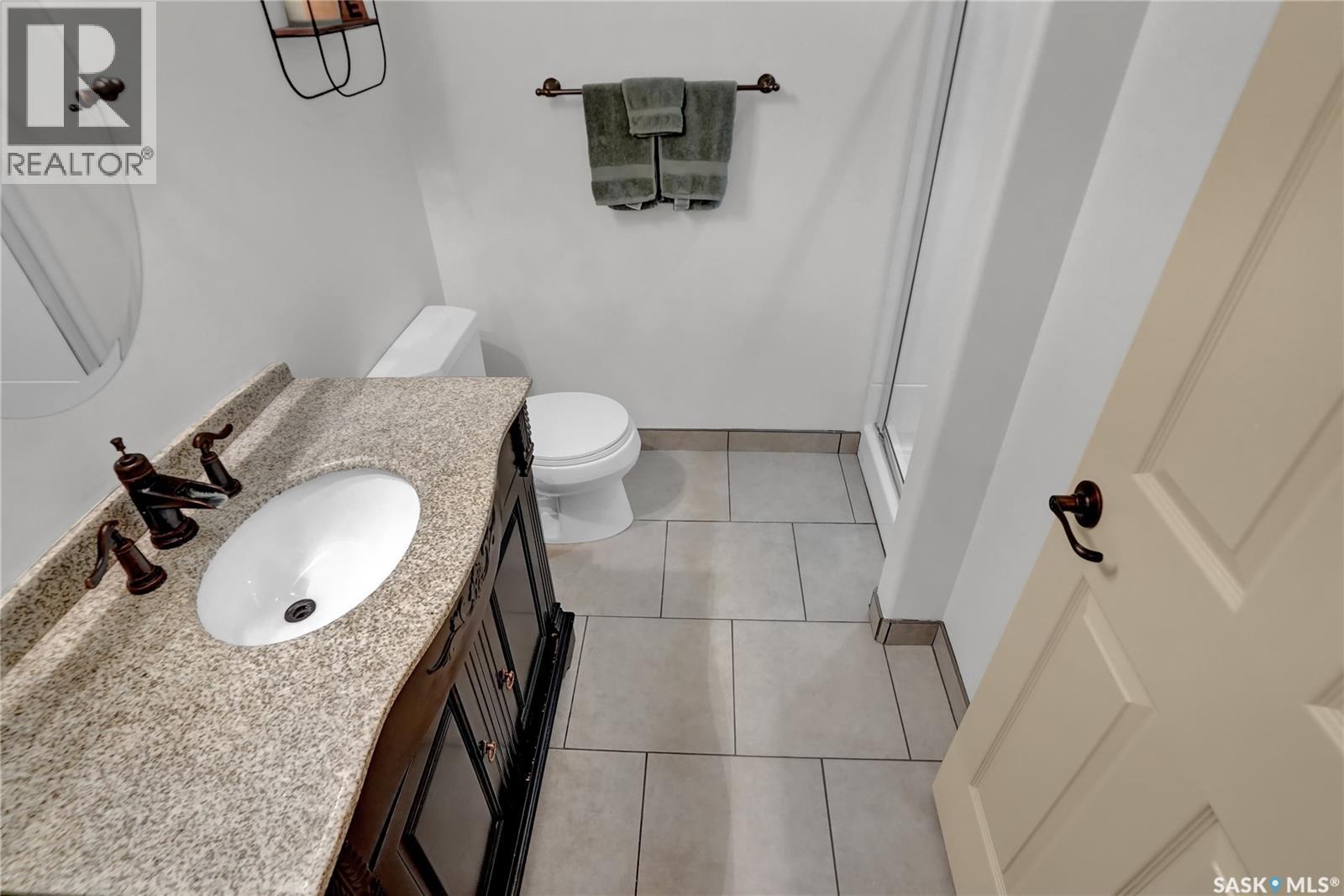 7043 Wascana Cove Drive, Regina, Saskatchewan  S4V 3E9 - Photo 33 - SK050666